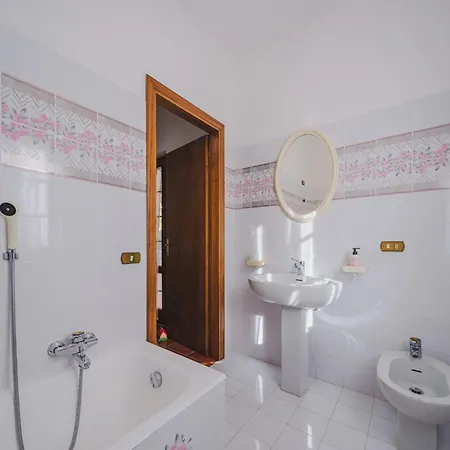 Casa Marion By Interhome Holiday home Bergiola Maggiore