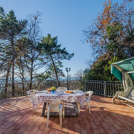 Holiday home Casa Marion By Interhome Bergiola Maggiore
